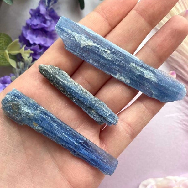 Raw Kyanite - Blue Kyanite - Natural Kyanite - Raw Blue Kyanite - Kyanite Crystal - Kyanite - High Vibrational Crystal - Reiki Crystal