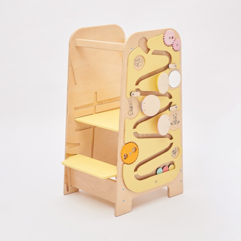 Tour d'apprentissage. Tour Montessori. Repose-pieds. Tour d'assistance. Meubles Montessori Jaune