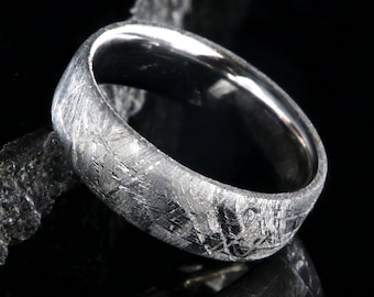 Gibeon Meteorite Men’s Wedding Band, Unique Ring, Handmade Comfort Fit
