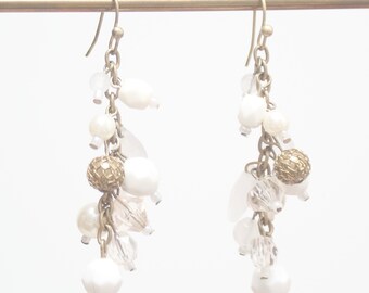 Boucles d'oreilles multi perles, ton argent blanc doré