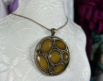 collar colgante de piedras preciosas