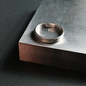 Sterling Silver Flat Band Ring: Men's Wedding Band (4.5 mm)