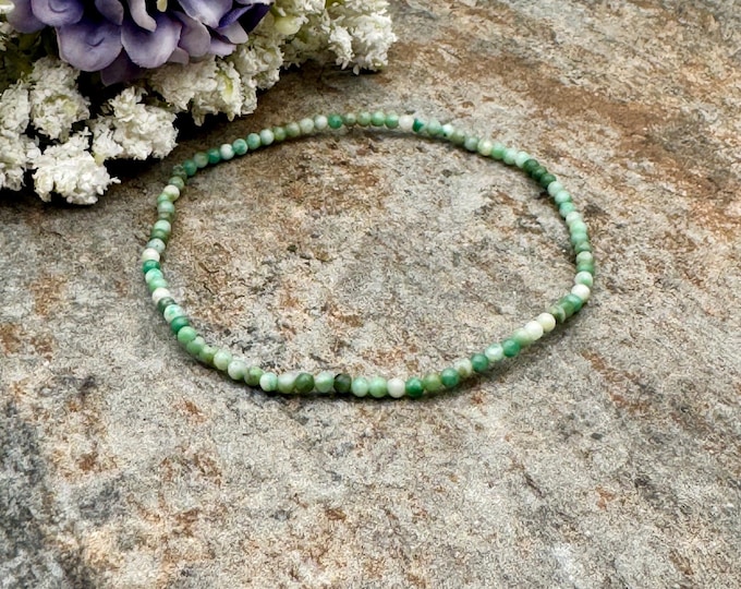 2mm Qinghai Jade Crystal Bead Stretch Bracelet, 7.5”, Green and White Unisex Jewelry