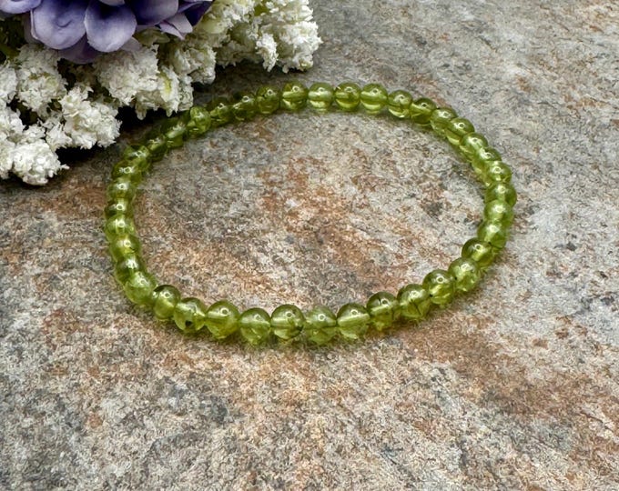 5mm Peridot Crystal Bead Stretch Bracelet, Sizable 7.5"