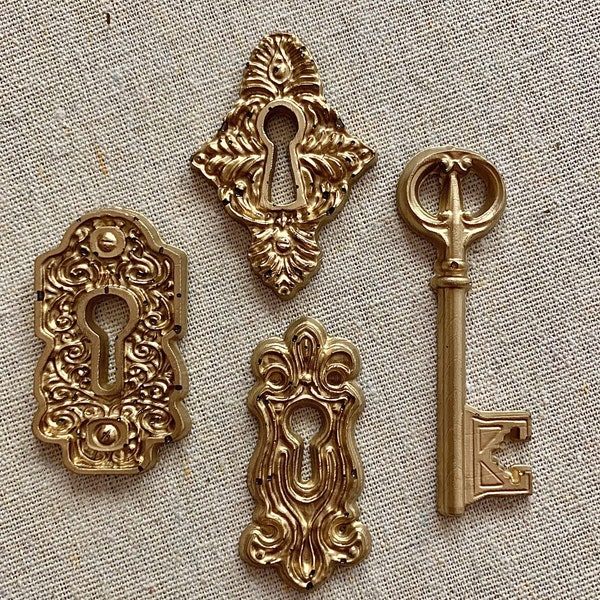 Lock and key set. Resin. Handmade. Antique gold. Ornate. Photography props styling wedding parties crafts decor flat lays