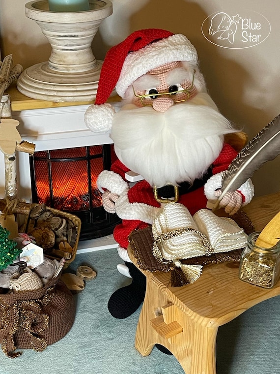 Anta Claus With Book • Amigurumi Crochet Pattern PDF - Etsy Israel