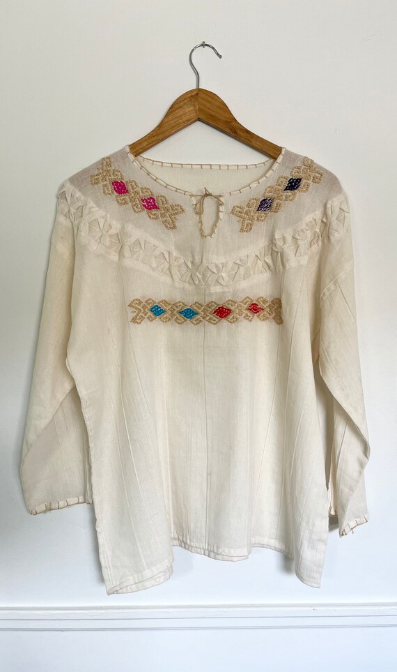 Vintage embroidered blouse Gem