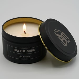 Teakwood Candle ~ 4Oz