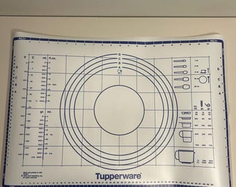Vintage Tupperware Pastry Mat with Measurement Guide