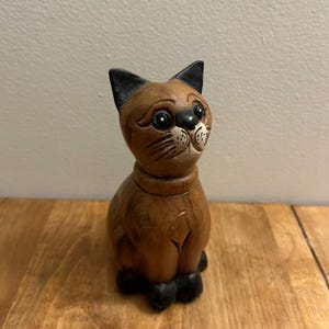 Vintage Hand-carved Wooden Cat Figurine, Hand-Painted Wooden Cat Folk Art Collectible, Cat Home Decor, Cat Table Decor, Cute Wooden Cat