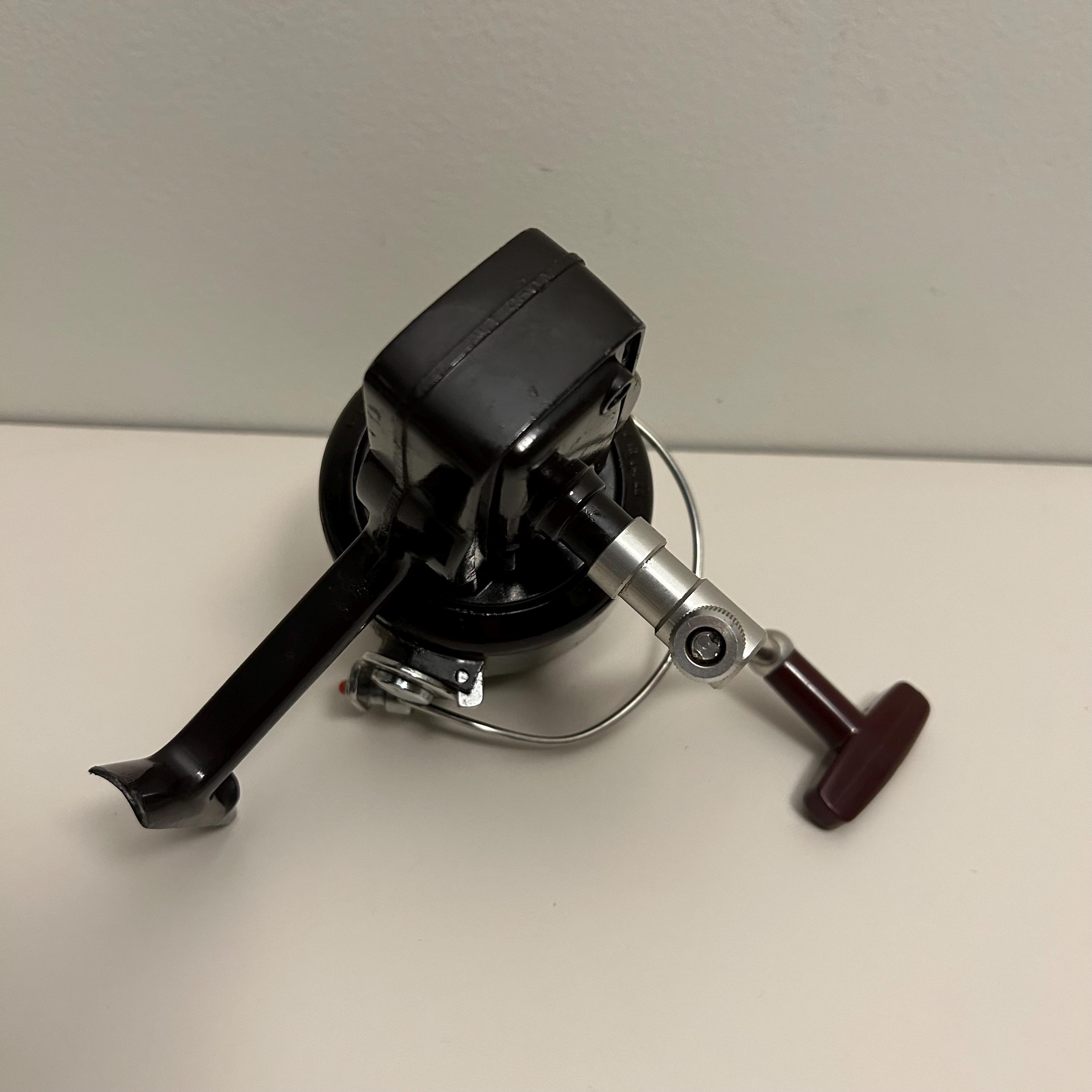 adjusting fishing reel Spooling Your Own Reels: The Basics Every Woman Should Know  The Outdoors  Quest