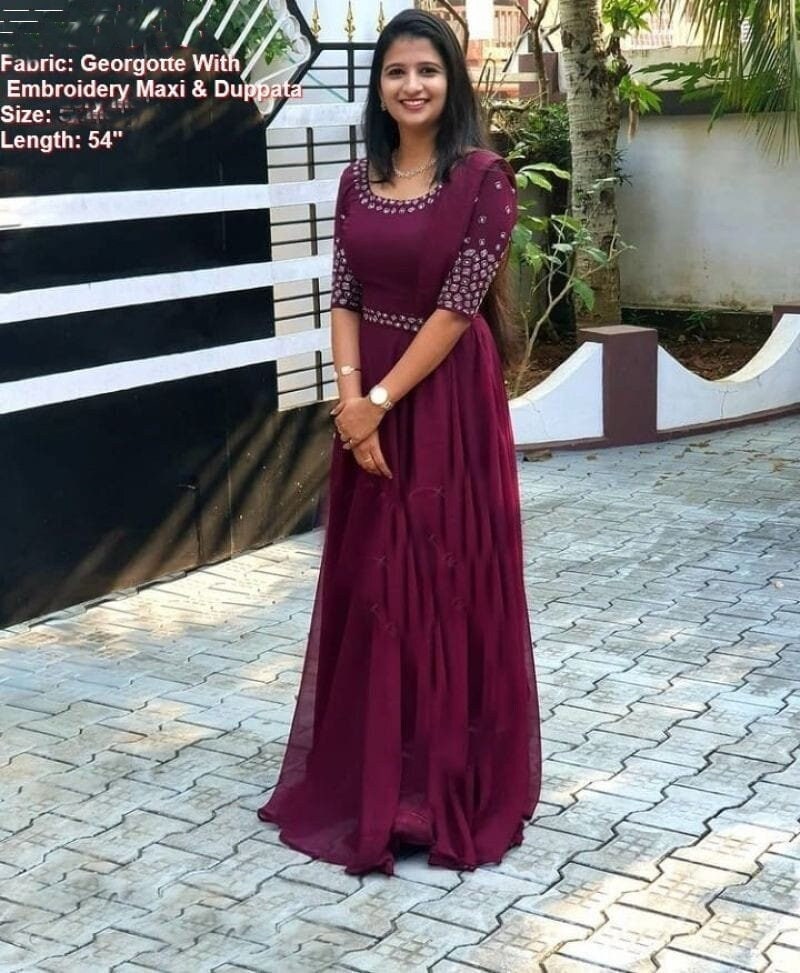 Gaun dress party wear with price discount