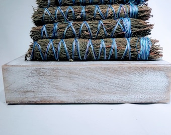 HANDMADE JUNIPER SMUDGING Wand/Sacred Smoke Cleansing/Handcrafted Herbal Smudge Stick/Spiritual Protection/Boho Home Decor Gift/Meditation