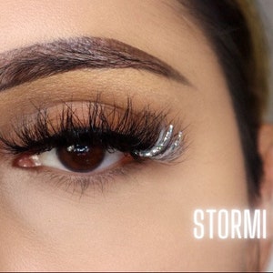 STORMI Glitter Lashes