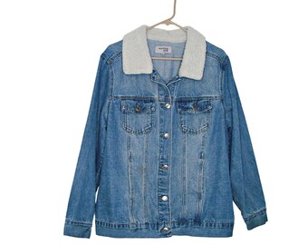 Chaqueta de mujer Working Title Denim Button Sherpa con cuello y bolsillos sin forro, talla 1X