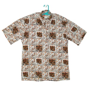 Hilo Hattie Hawaiian Original Mens M Brown Button Down Shirt Tropical Pockets