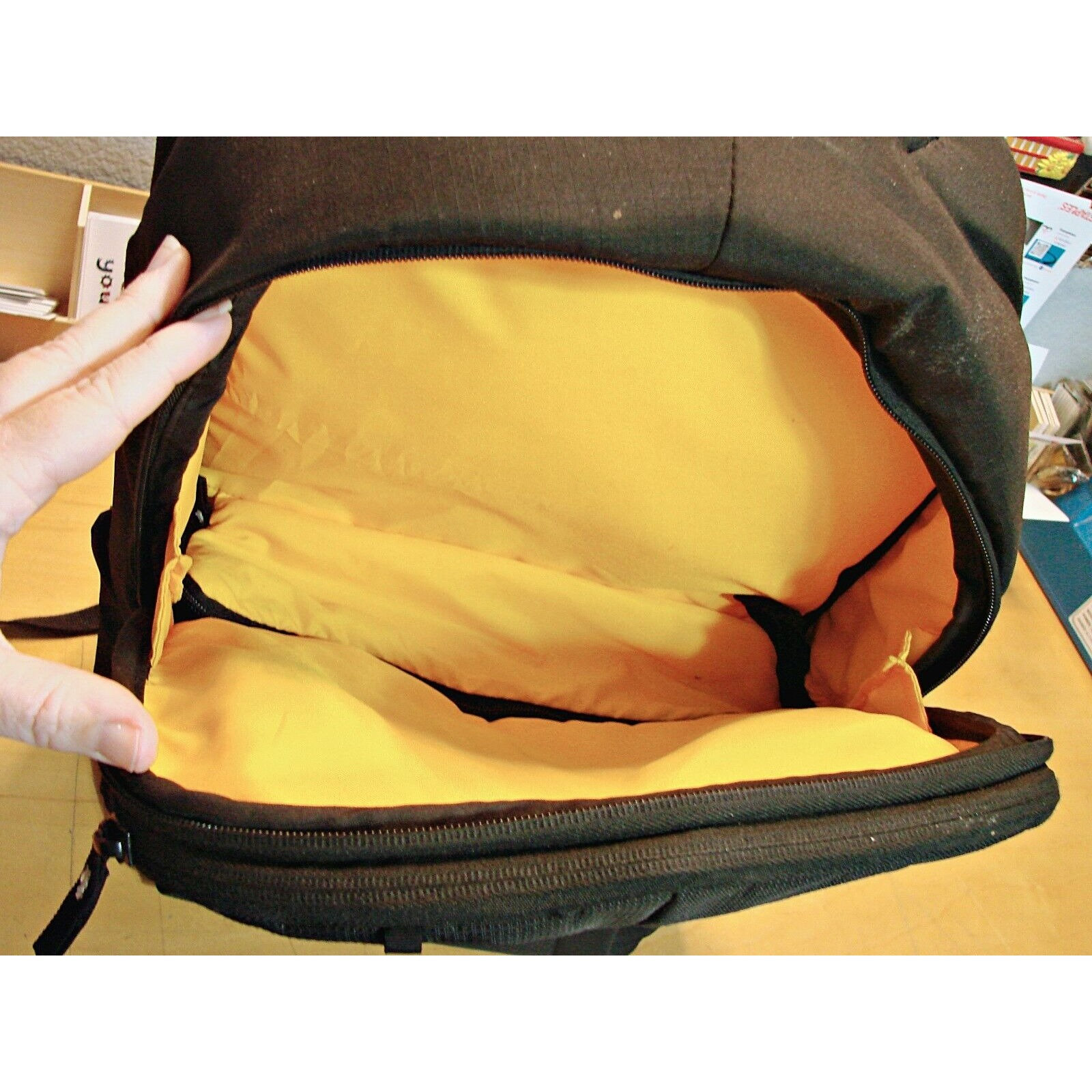 Kata LPS-216 DL Backpack Black 15.4\
