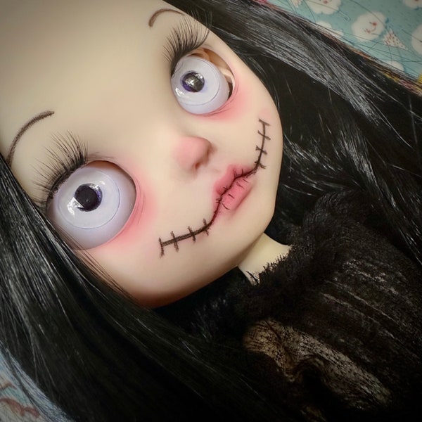 cUteSy ~ “mortiNa stitChes” ~ OOAK ~ cUsToM ~ bLyThE dOLL