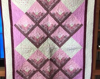 Edredón de bebé con corazón rosa