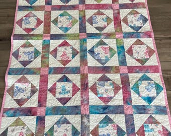 Pastel Pony Baby Quilt: Flannel Print, Butterfly Stitch