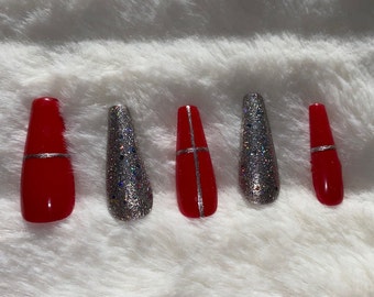 Sliver and Red Christmas Nails / Coffin Nails / Winter Nails / Holiday Nails / Press On Nails / Glue on Nails