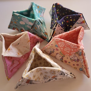 Small Fabric Thread Catcher: Sewing, Embroidery, Cross Stitch ORT Bag