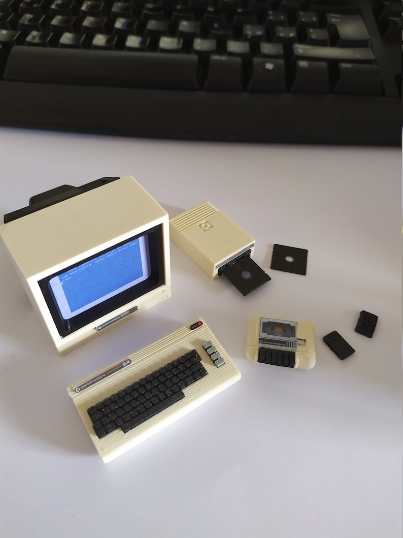 Commodore 64 Miniatura C64 computadora retro 8 bits imagen 8