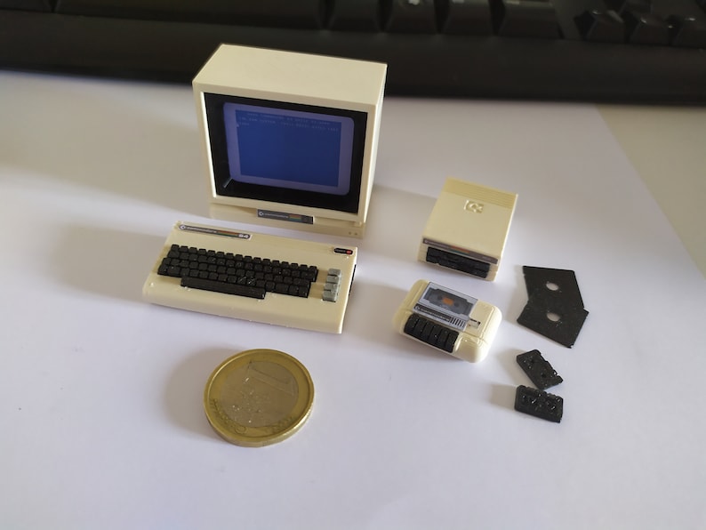 Commodore 64 Miniature C64 retro computer 8 bit image 6