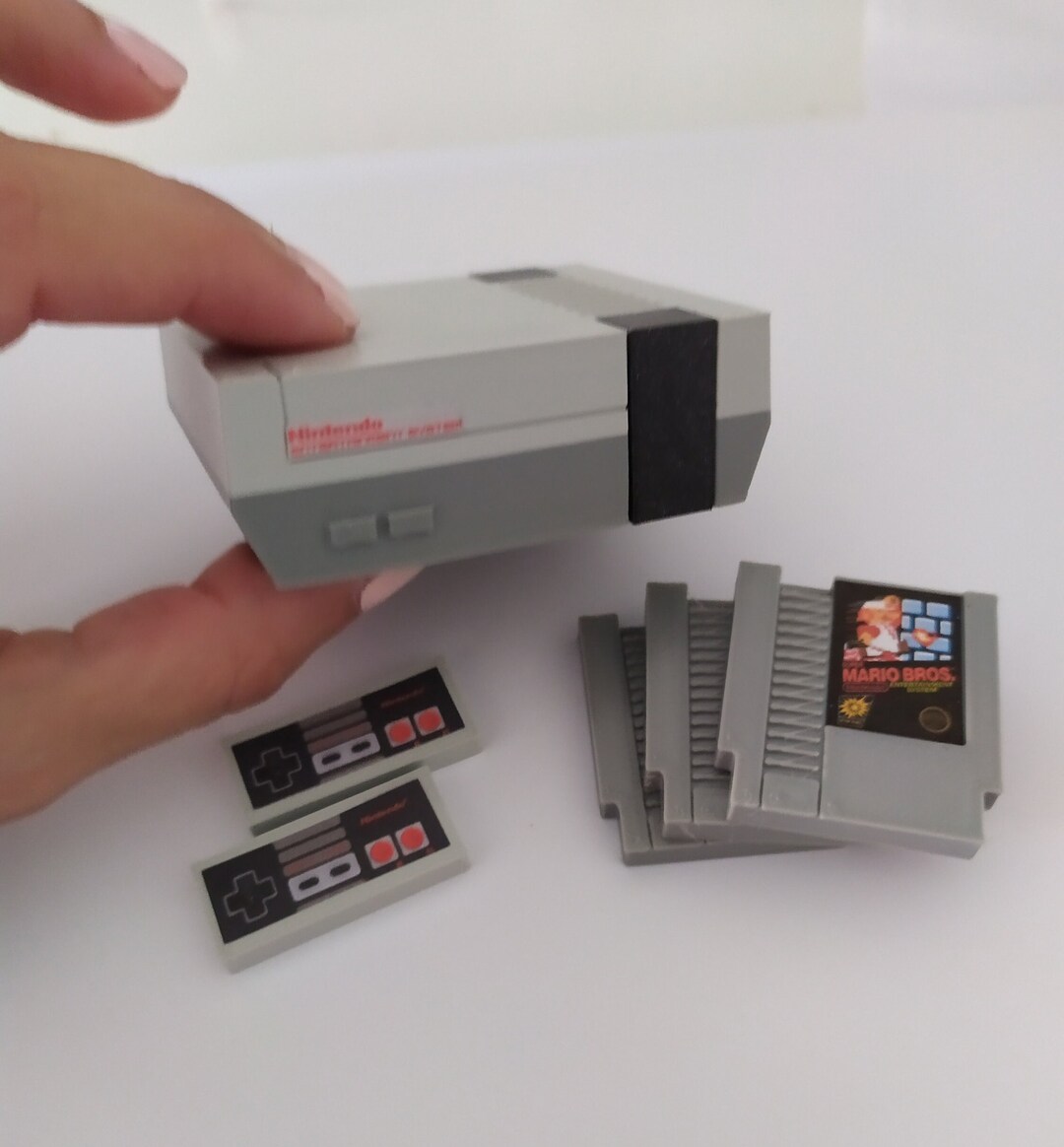 NES Nintendo Entertainment System Miniature 