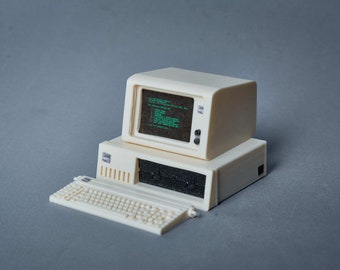 Miniatura de computadora personal IBM