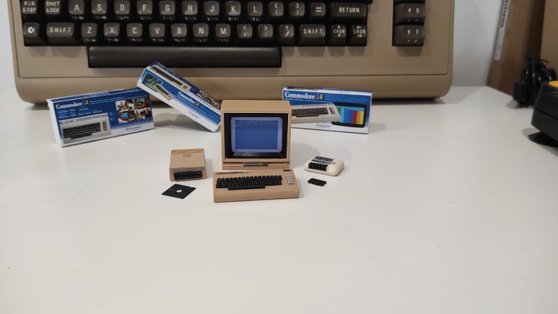 Commodore 64 Miniature C64 retro computer 8 bit image 4