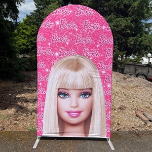 Barbie Let's Go Camping Interactive Wallpaper