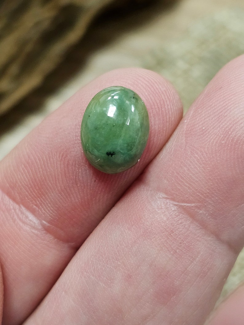 RARE !! VESUVIANITE VERTE JAUNE DE MADAGASCAR : 1,18 CARAT