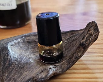 Pure Agarwood Oil: Wild Indonesian Oud Perfume