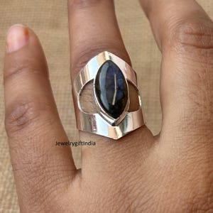 Handmade Labradorite 925 Sterling Silver Ring: Boho Jewelry