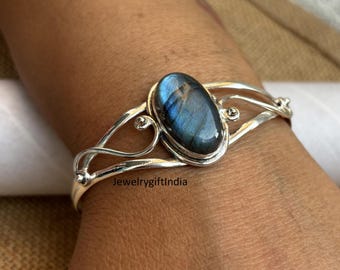 Handgjort labradoritarmband: Sterlingsilver med blå eldsten