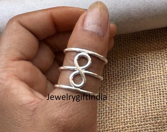 Sterling Silver Interlocking Circle Ring: Karma Eternity Band