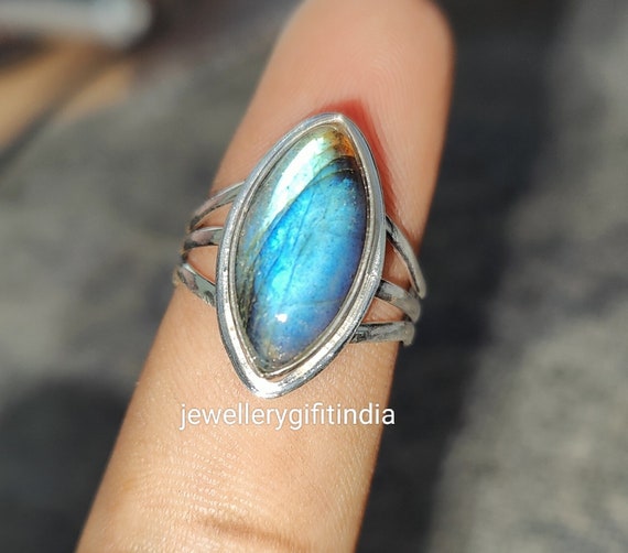 Handmade Labradorite Statement Ring: 925 Sterling Silver Band