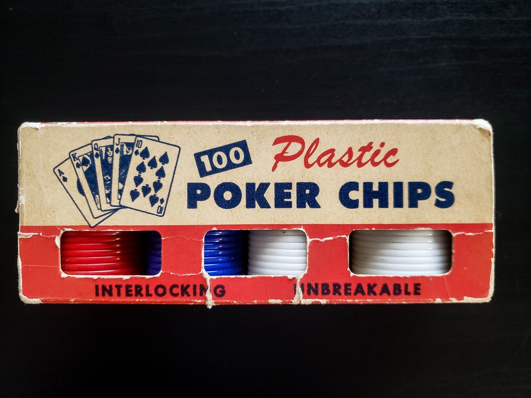 Vintage Poker Chips. by Carzol Plastics. 100 Interlocking in Original