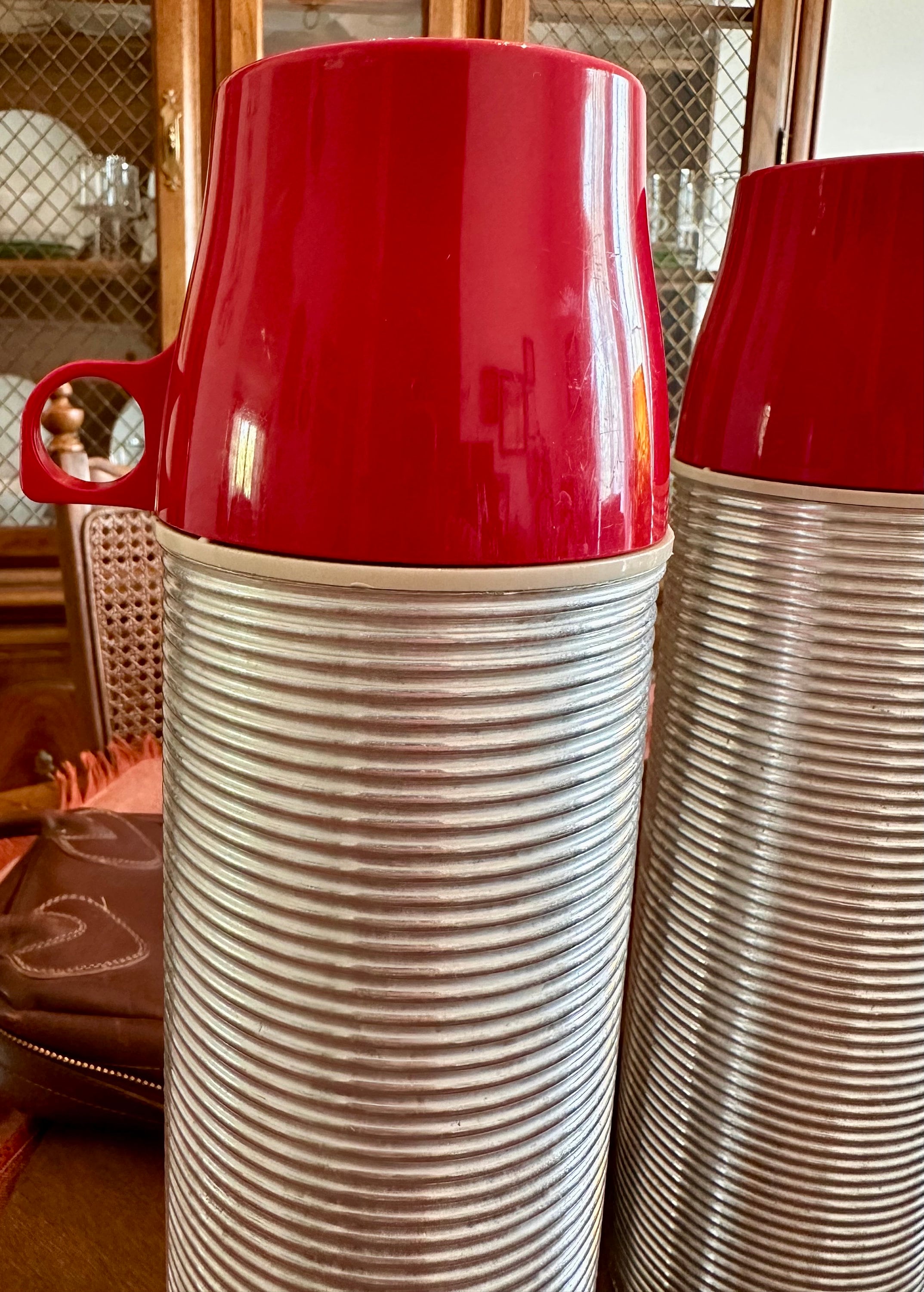 サーモス THERMOS ヴィンテージ Grand VACUUM BOTTLE MODEL 2484 インテリア ビンテージ アウトドア Thermos 2484 - Etsy