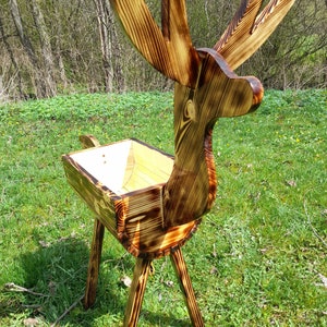 Rustic Wooden Planter Deer – Handmade Garden Flower Pot, Spruce Wood Planter Box, Burnt or Natural Finish, Rustic Patio & Outdoor Decor