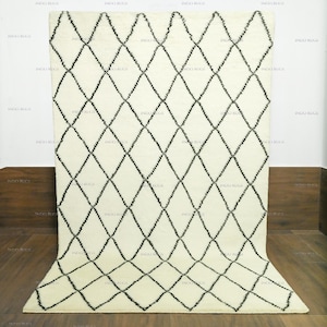 White Custom Moroccan rug - Beni Ourain Pattern - wool  - Handcrafted - Moroccan - Bohemian area rug - Berber Shag - Handmade ivory