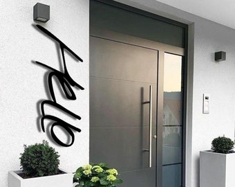 Cartello da parete in metallo Hello: decorazione moderna per l'ingresso di casa
