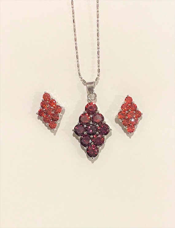 Red Garnet Diamond Shaped Necklace and Earrings Se