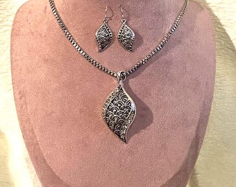 Leaf Drop pendant Necklace & Earrings Set with crystals , Rhodium plated , Jewelry Set for Women