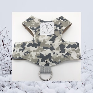 cat harness, kitten harness, butterfly harness, escape proof, Grey cammo