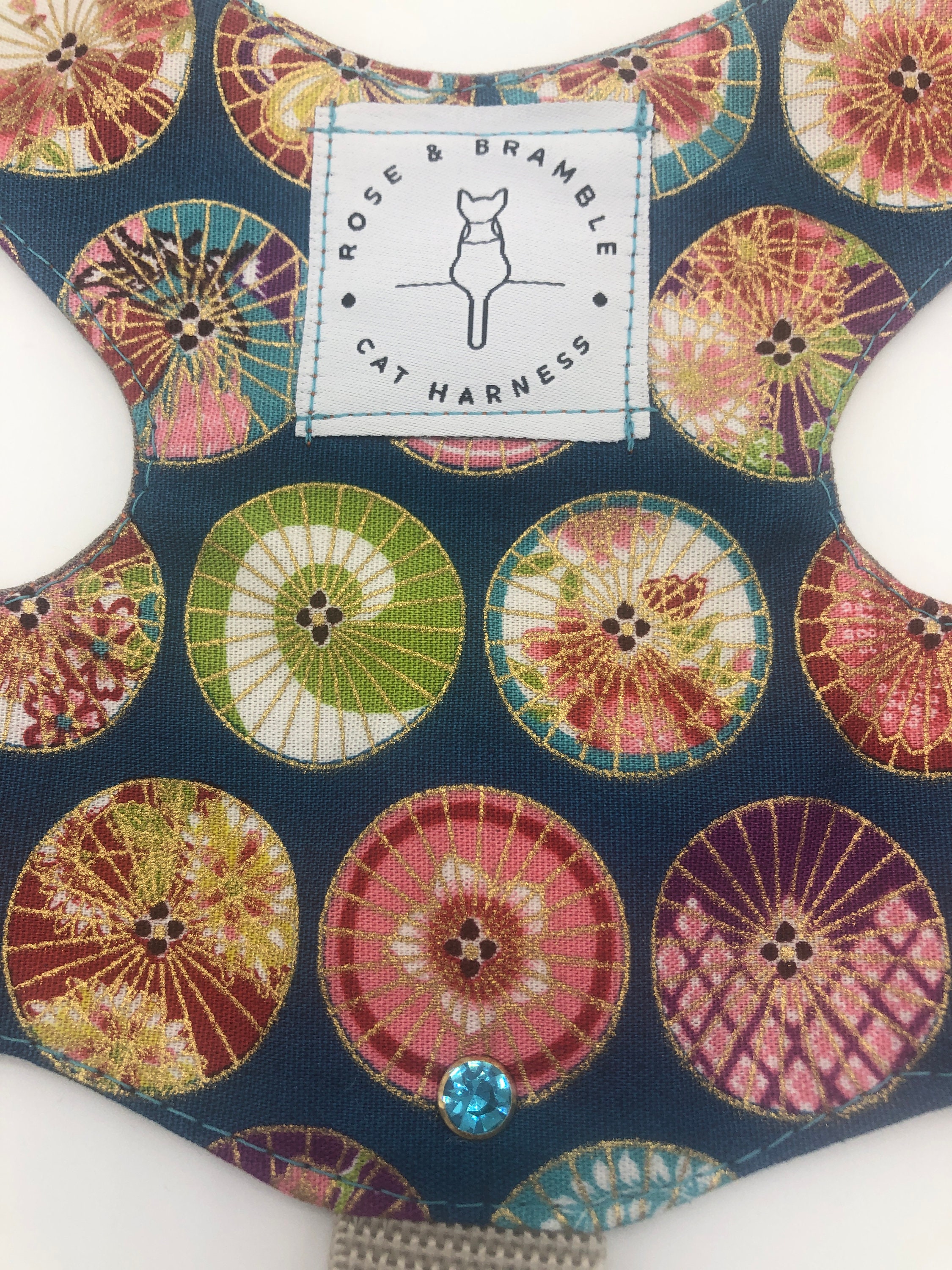 Japanese parasols butterfly style cat harness escape proof — Rose and