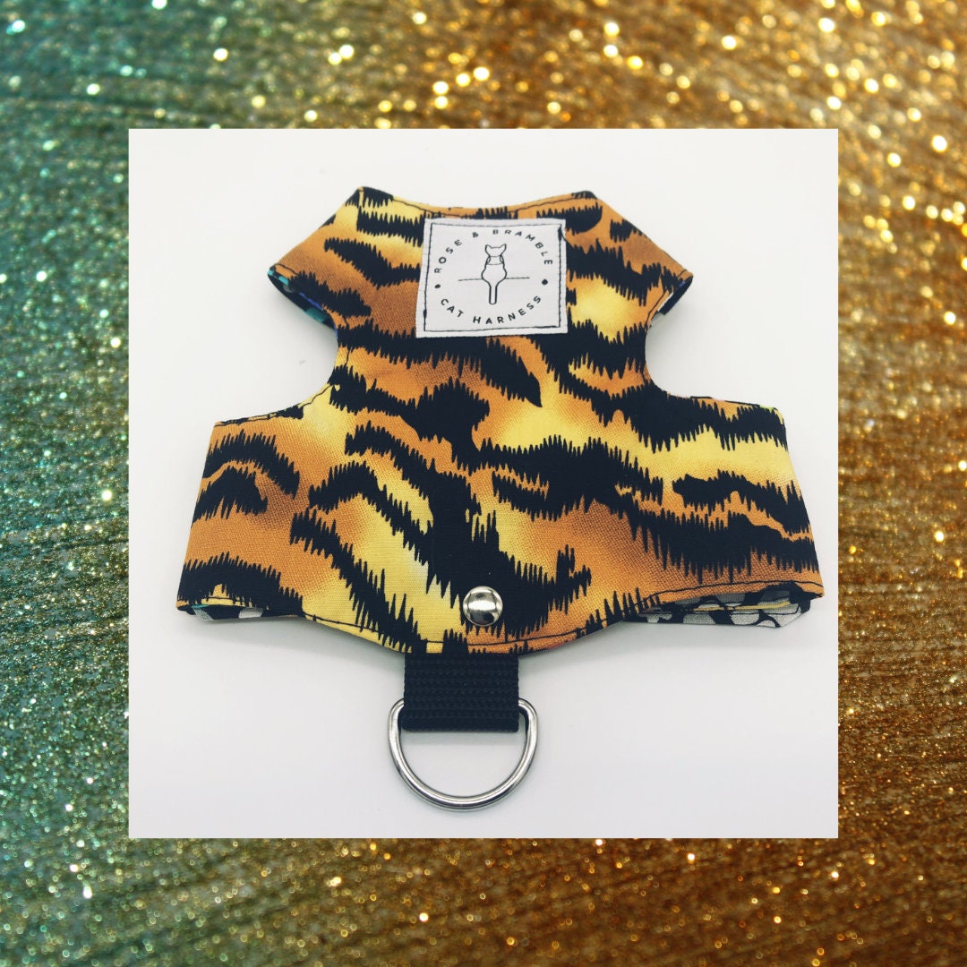 Cat harness, kitten harness, escape proof cat harness, butterfly cat