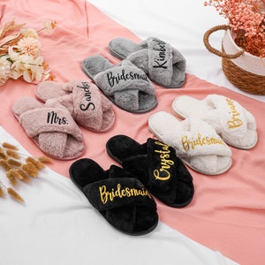 Fluffy Bride Bridesmaid Slippers, Personalized Slippers, Bridesmaid Gifts, Wedding Fluffy Slippers, Bridal Shower Gift, Bridesmaid Proposal