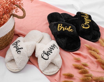Custom Bride Slippers, Bridal Shower Gift,Fluffy Bride Bridesmaid Slippers,Bride Slipper Personalized,Bridesmaid Gifts,Bridal Party Slippers
